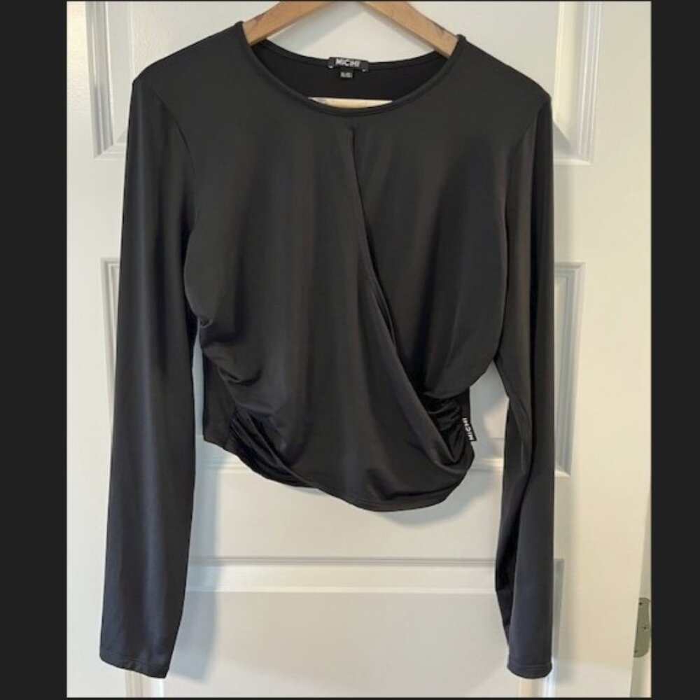 Michi Long Sleeve Top in Black